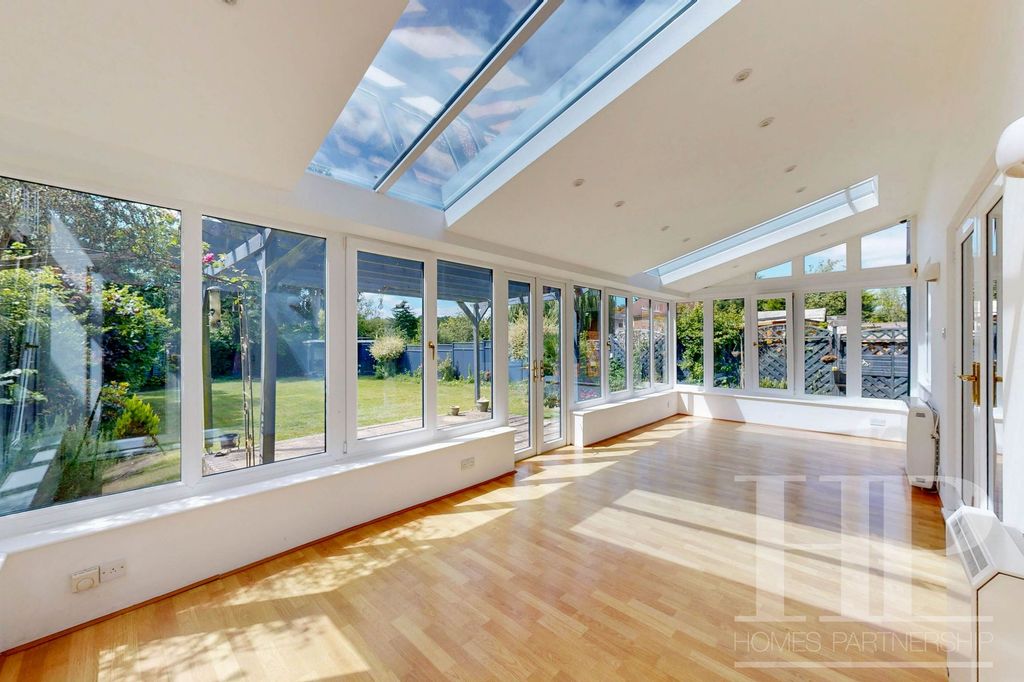 Property photo 3 of 34