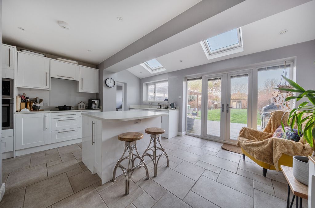 Property photo 2 of 21 13938511569452Abb6641F