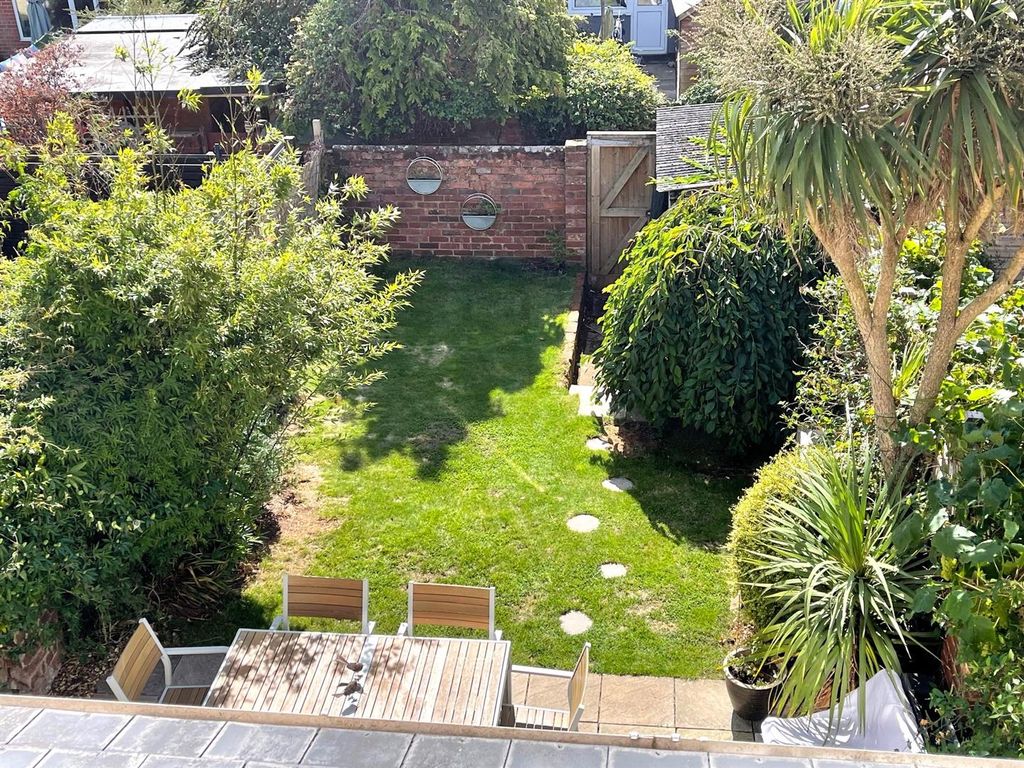 Property photo 3 of 25 Rear Garden