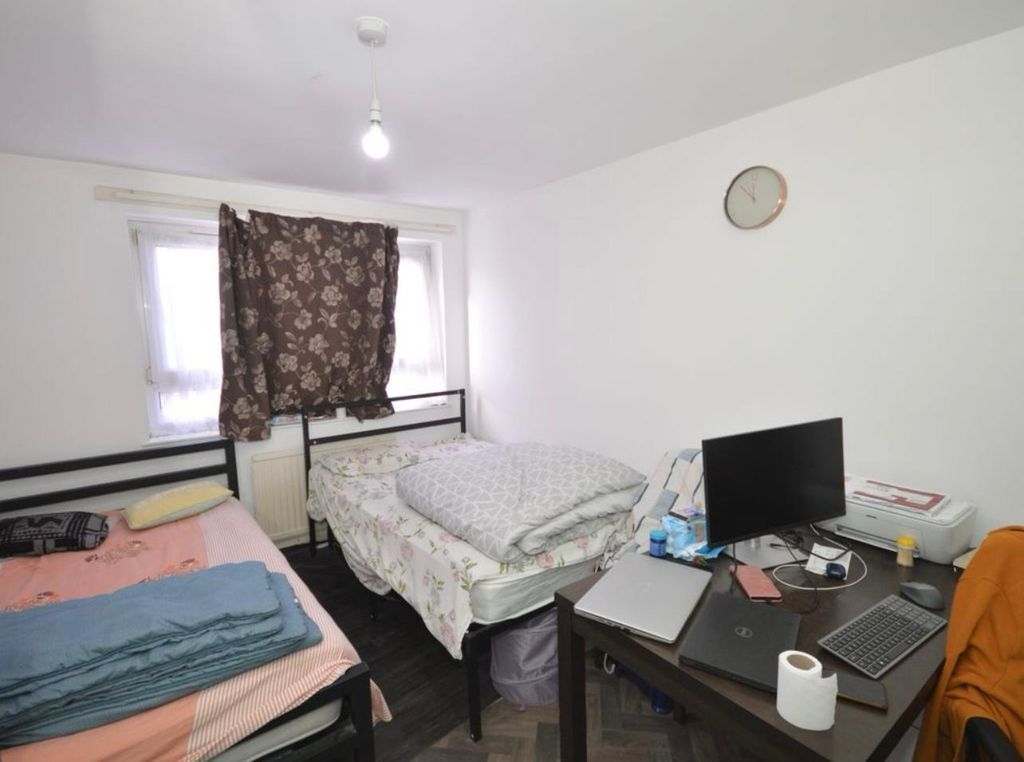 Property photo 2 of 8