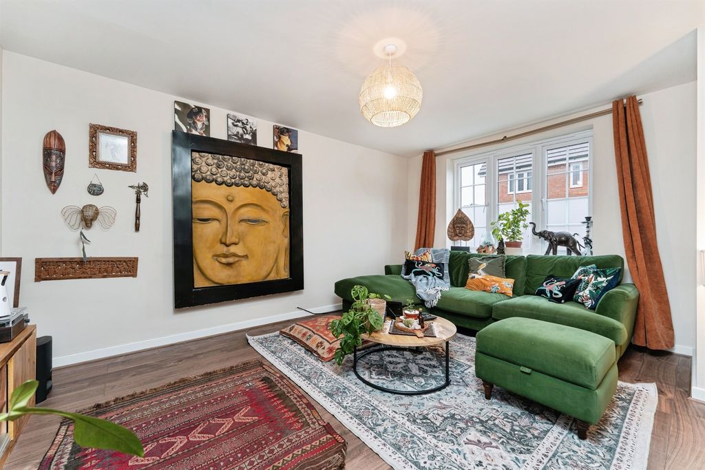 Property photo 3 of 20