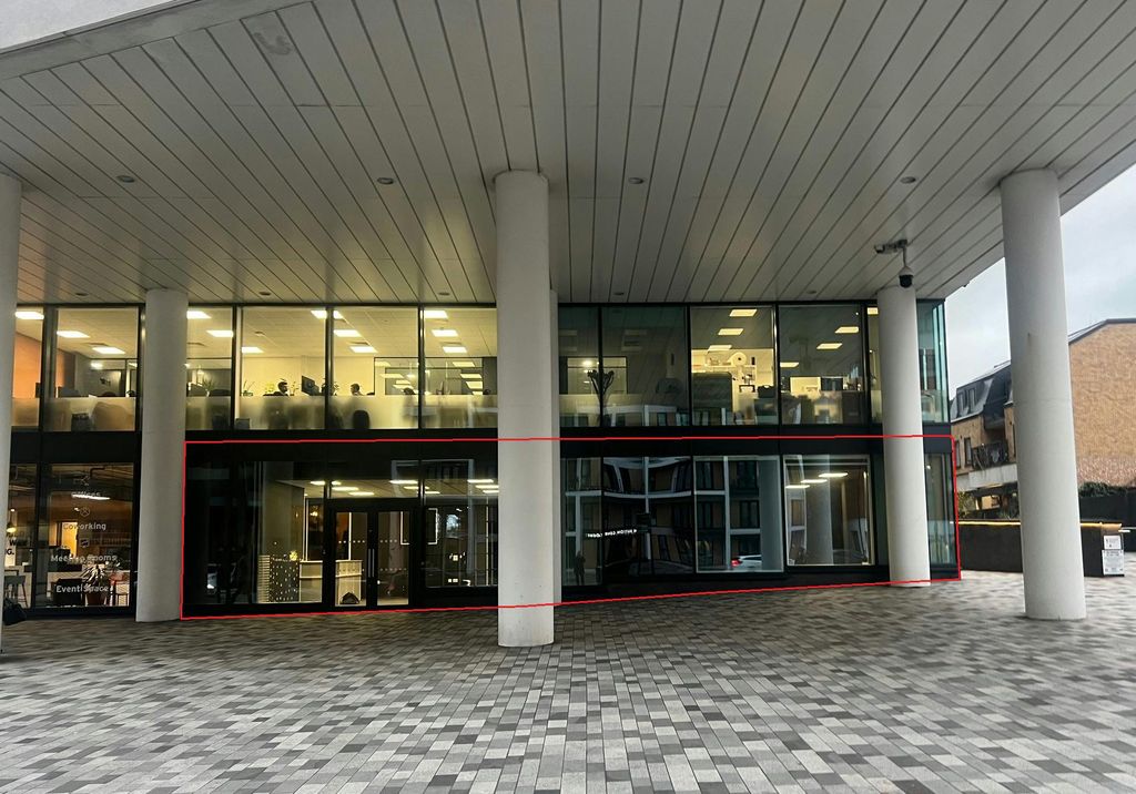 Property photo 2 of 10 Frontage Line 1.Png