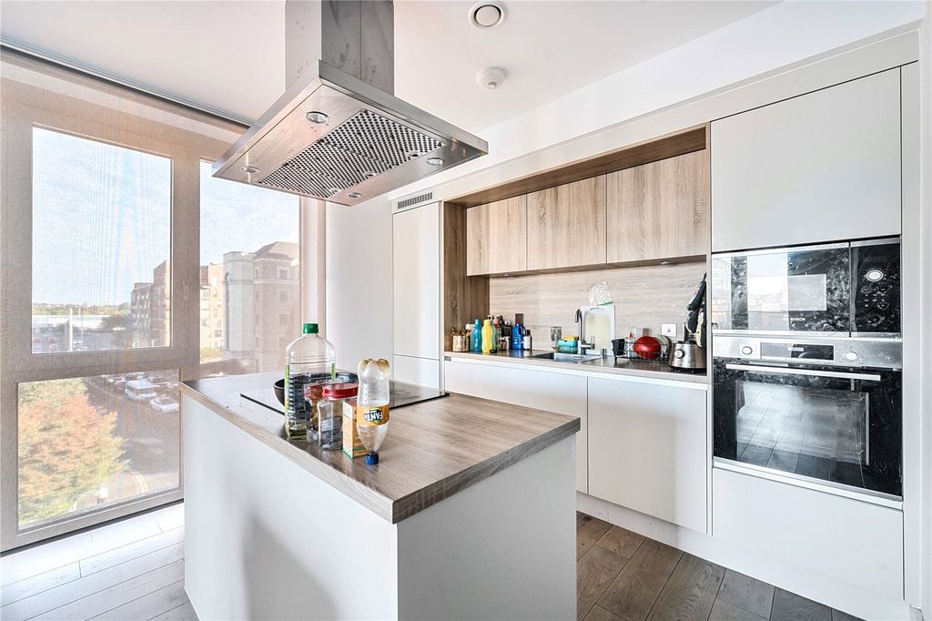 Property photo 3 of 10 Picture No. 16