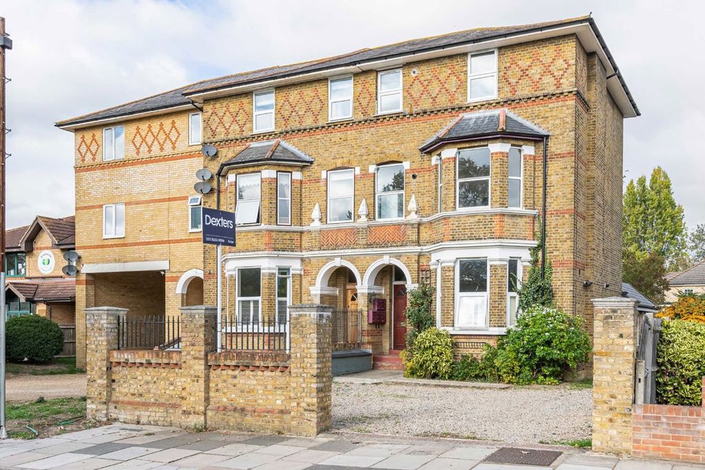 Property photo 1 of 5