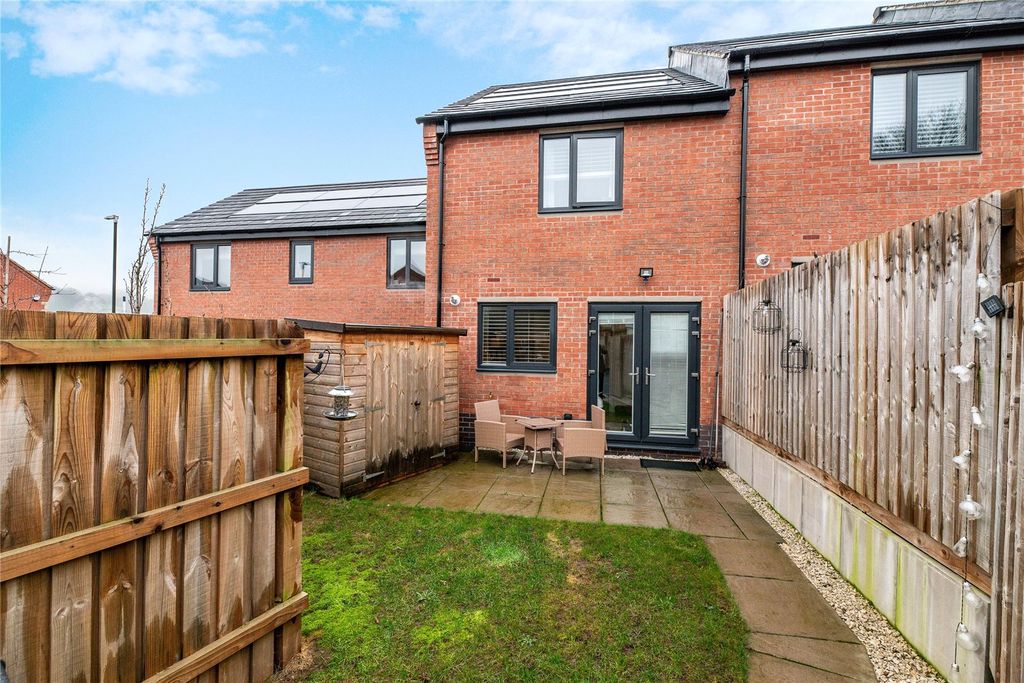 Property photo 3 of 28 Picture No. 05