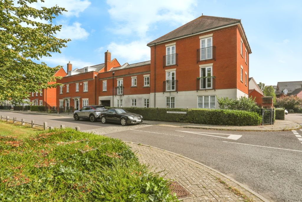 Property photo 2 of 12