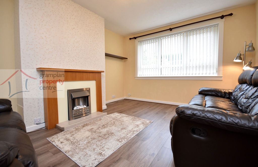 Property photo 3 of 17 l2 .Jpg
