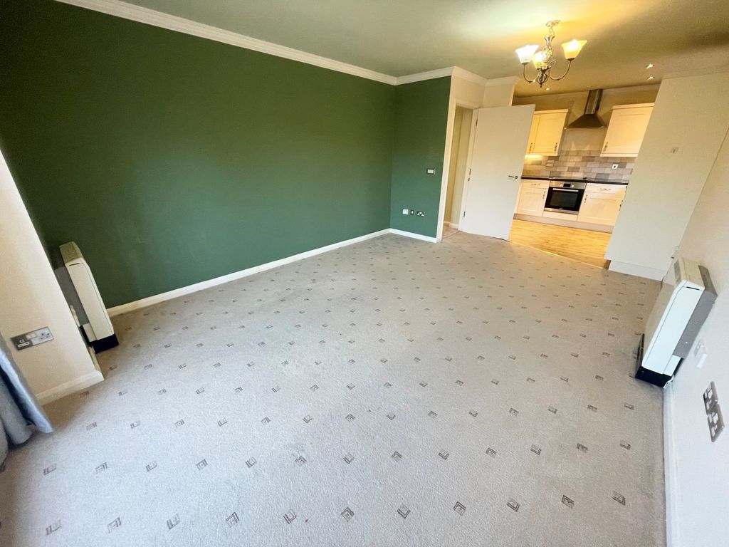 Property photo 3 of 8