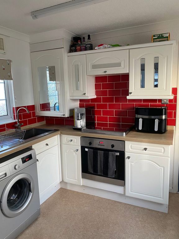 Property photo 2 of 24