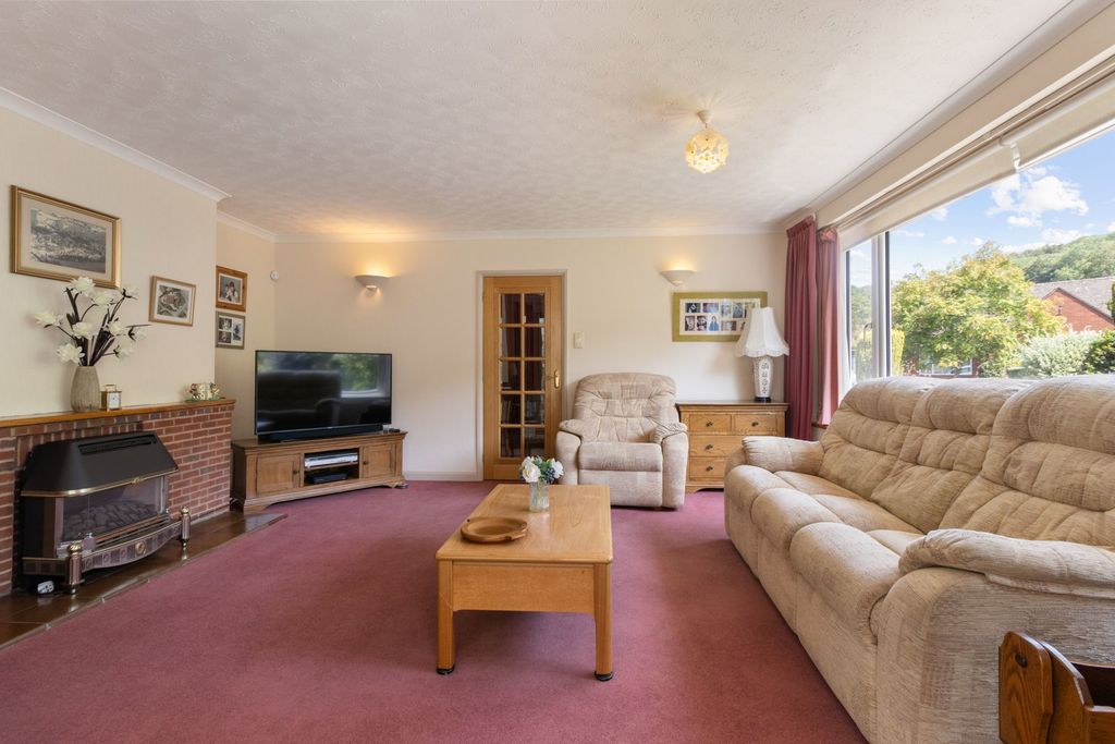 Property photo 2 of 24