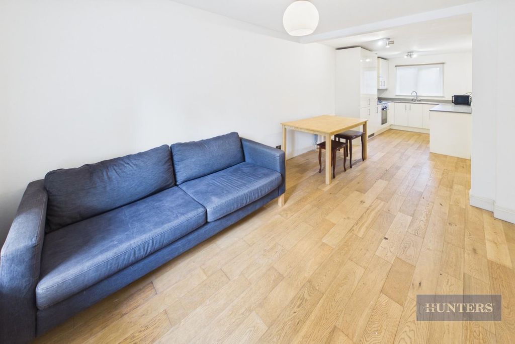 Property photo 2 of 29 Cam05152G0-Pr0589-Still005.Jpg