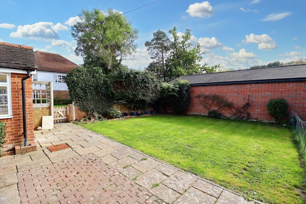 Property photo 2 of 7