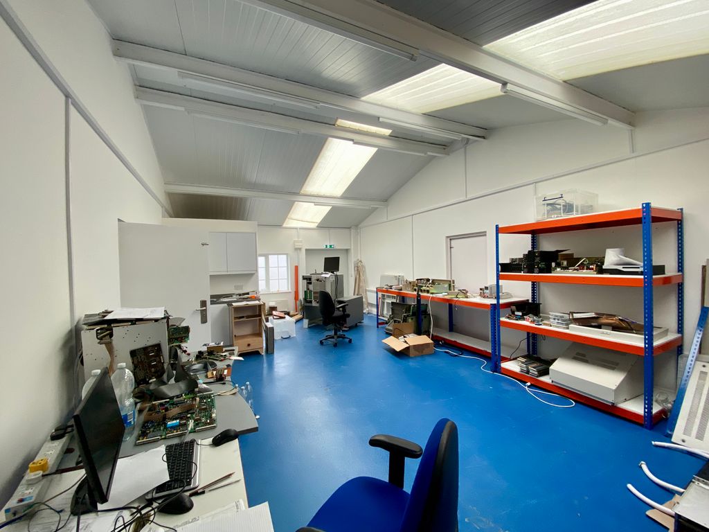 Property photo 2 of 3