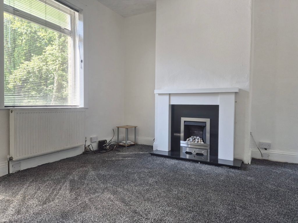 Property photo 2 of 10 Image
