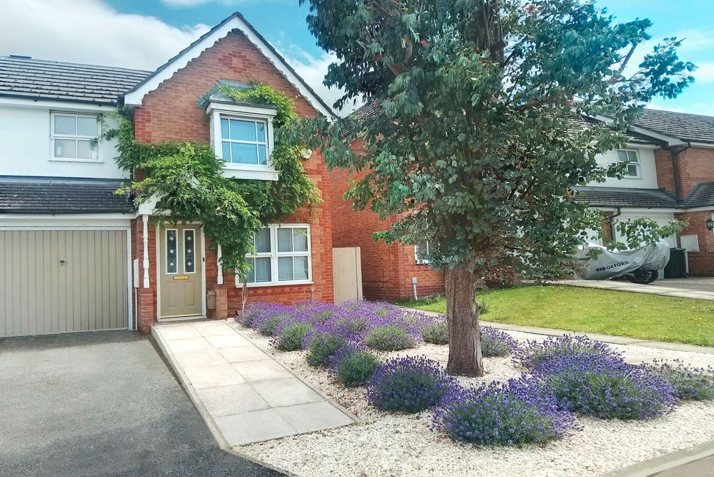 Property photo 2 of 30