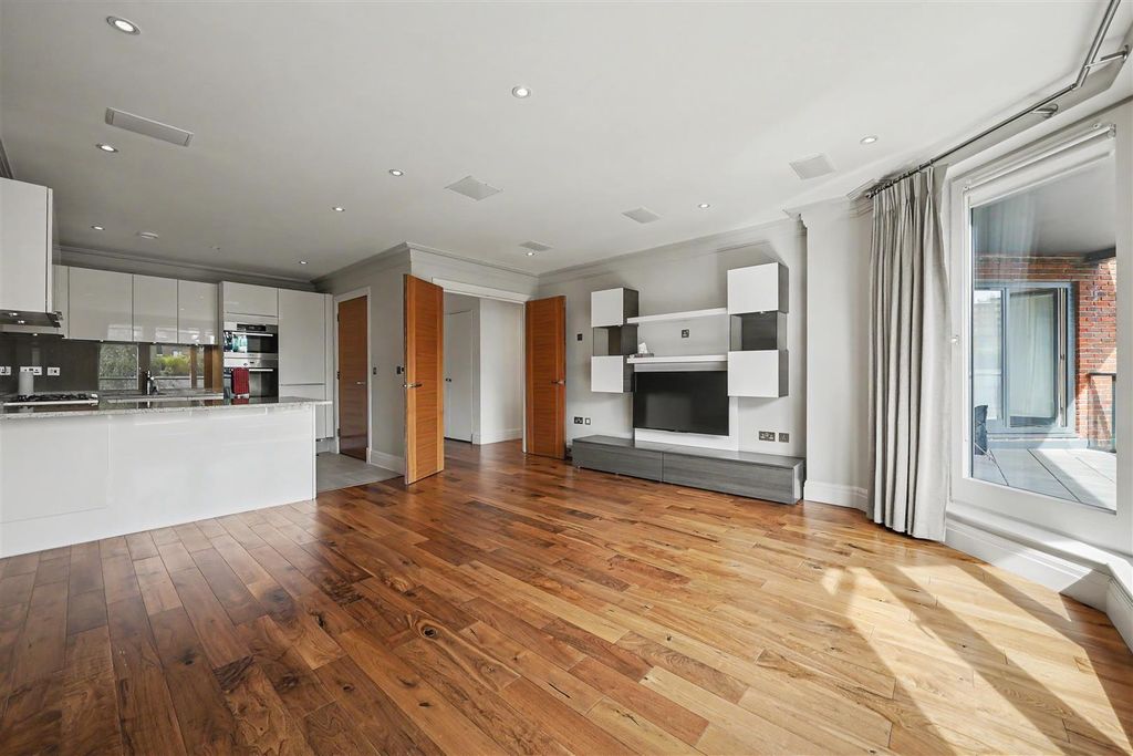 Property photo 3 of 12 3.Jpg
