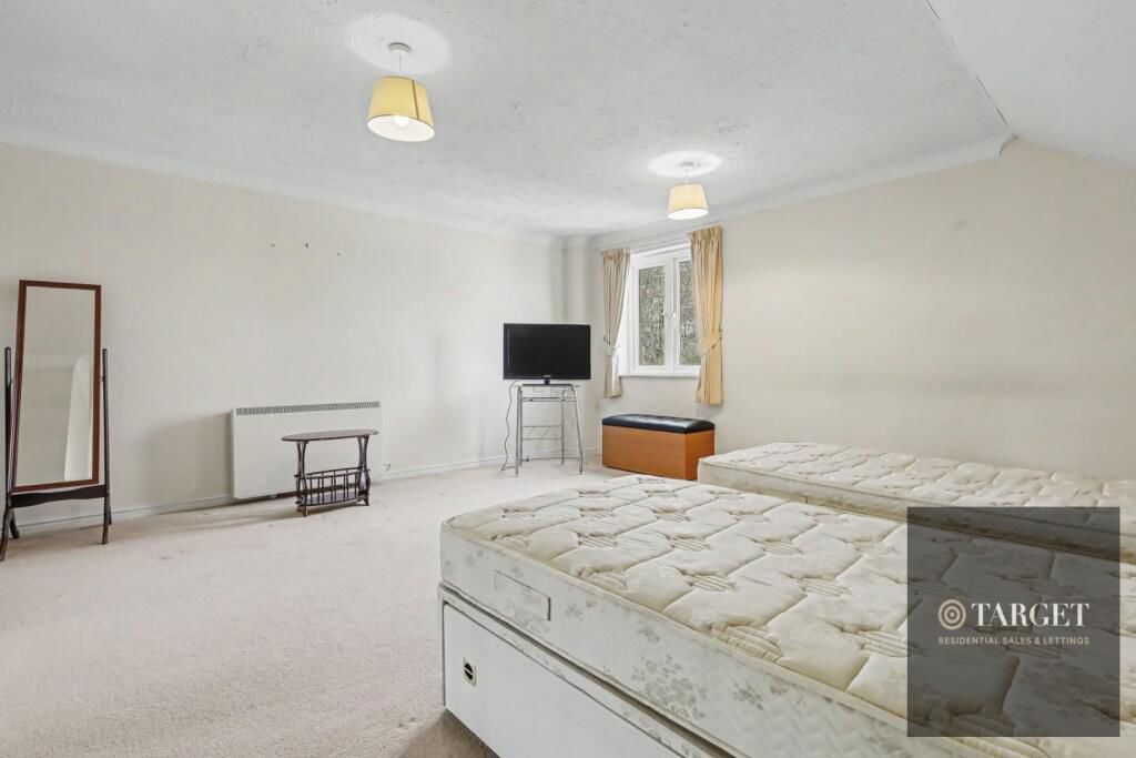 Property photo 3 of 28