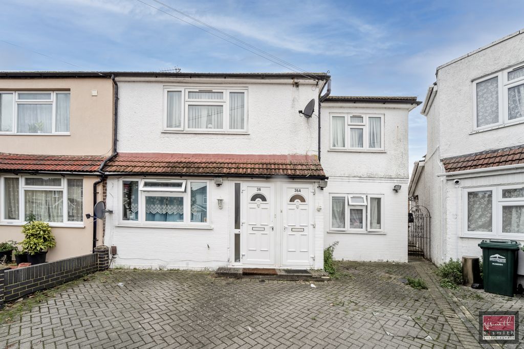 Property photo 1 of 13 Dsc03331