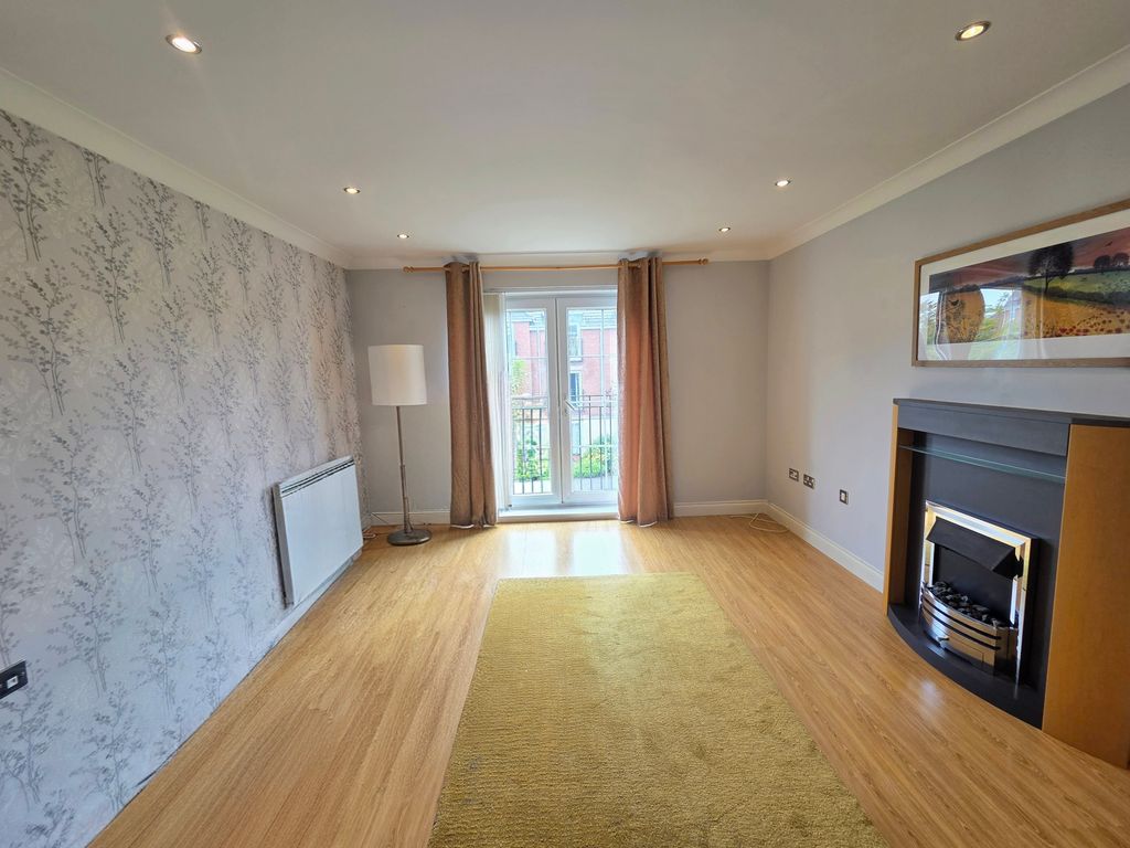 Property photo 3 of 12