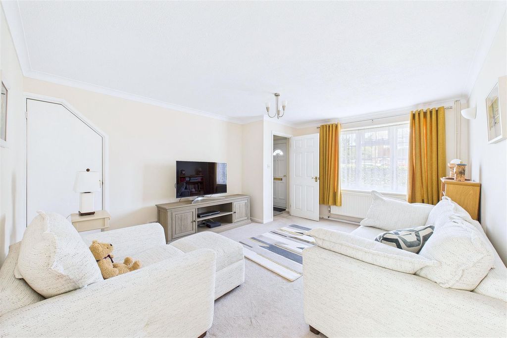 Property photo 2 of 15