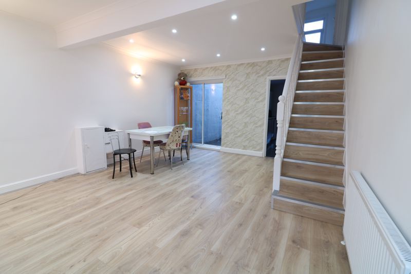 Property photo 3 of 18 Photo 3