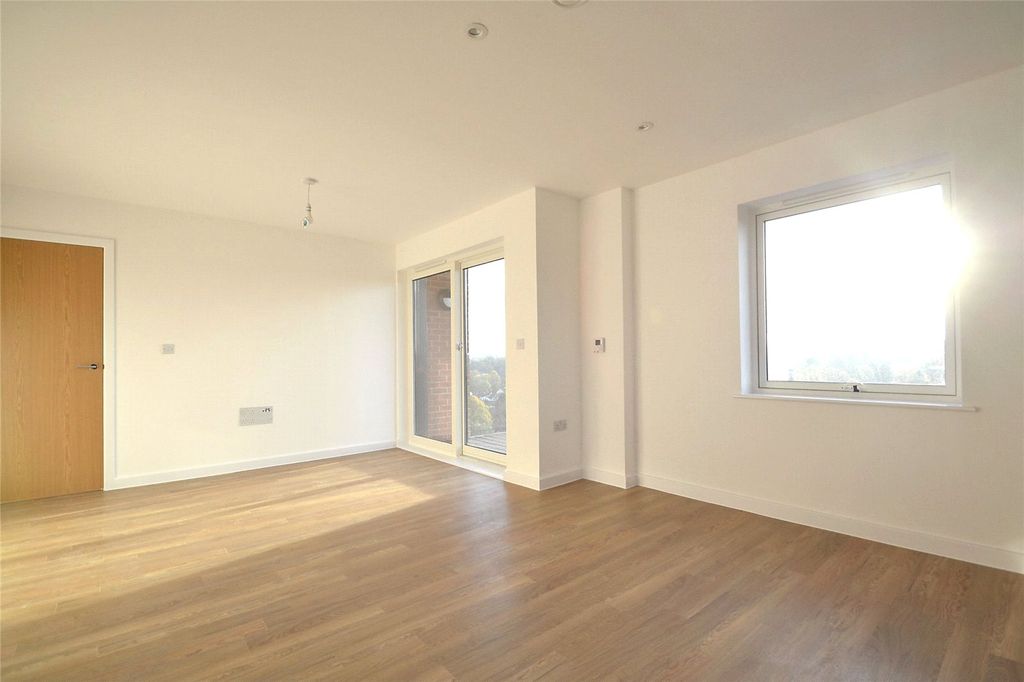 Property photo 3 of 11 Picture No. 20