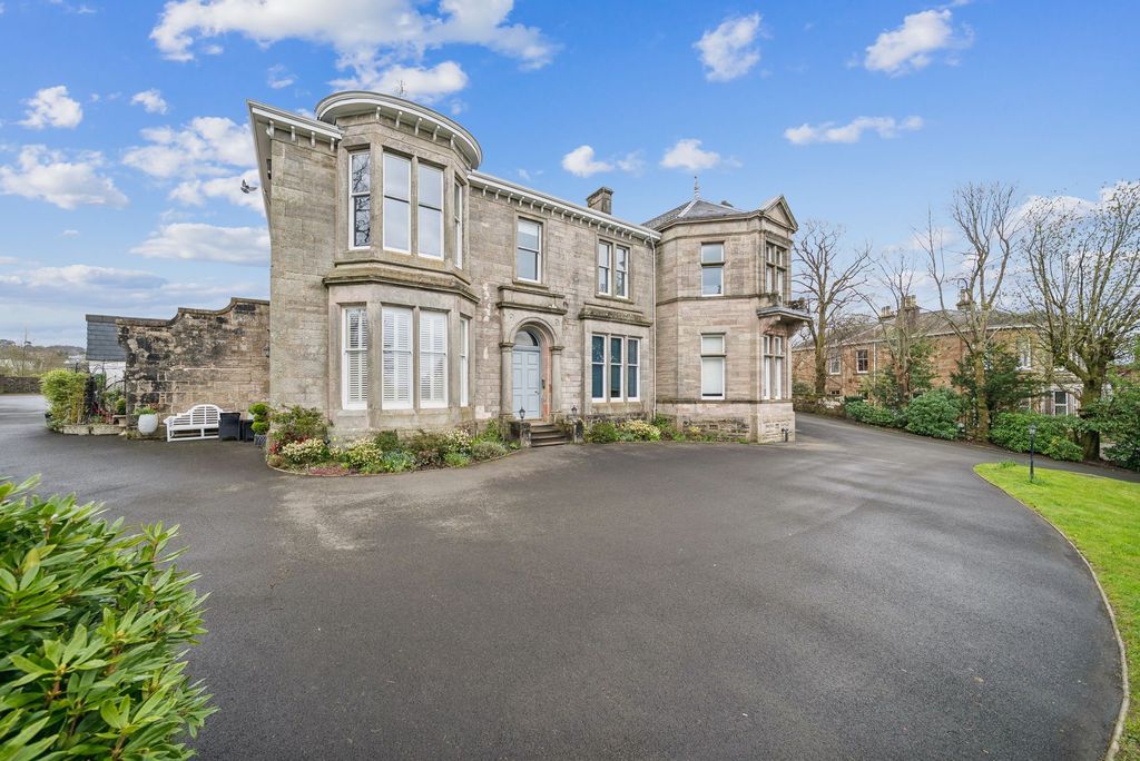 Additional image 4 of 2 bed flat for saleFlat C, Braeholm, 31 Montrose Street East, Helensburgh G84