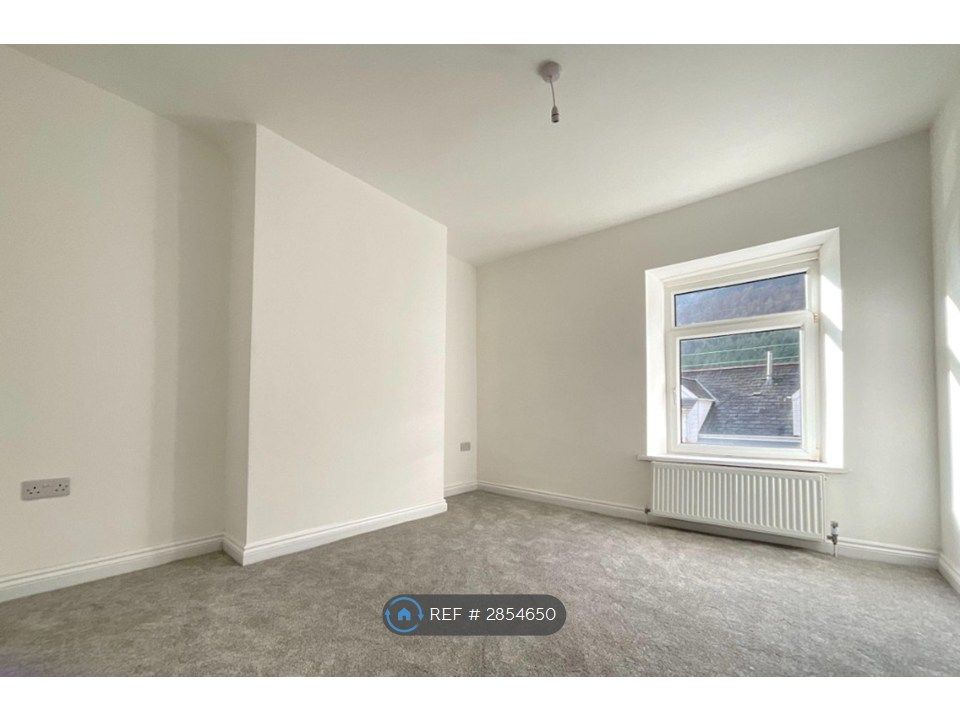 Property photo 3 of 3