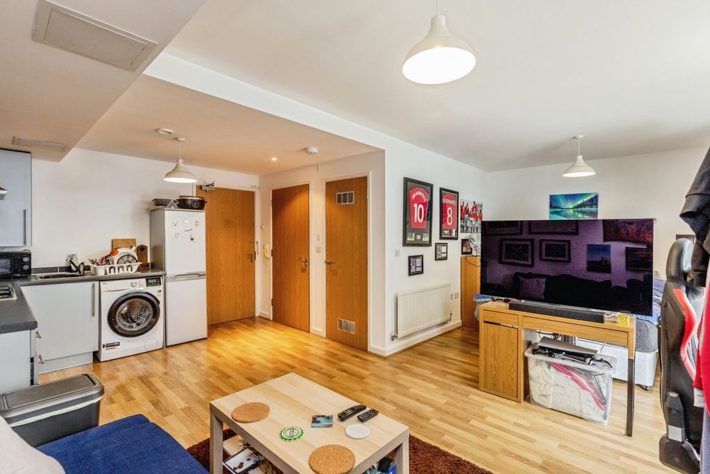 Property photo 1 of 14 Photo