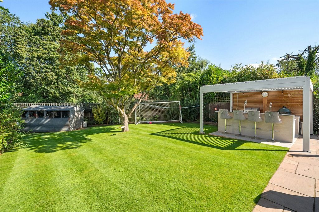 Property photo 3 of 21 Picture No. 25