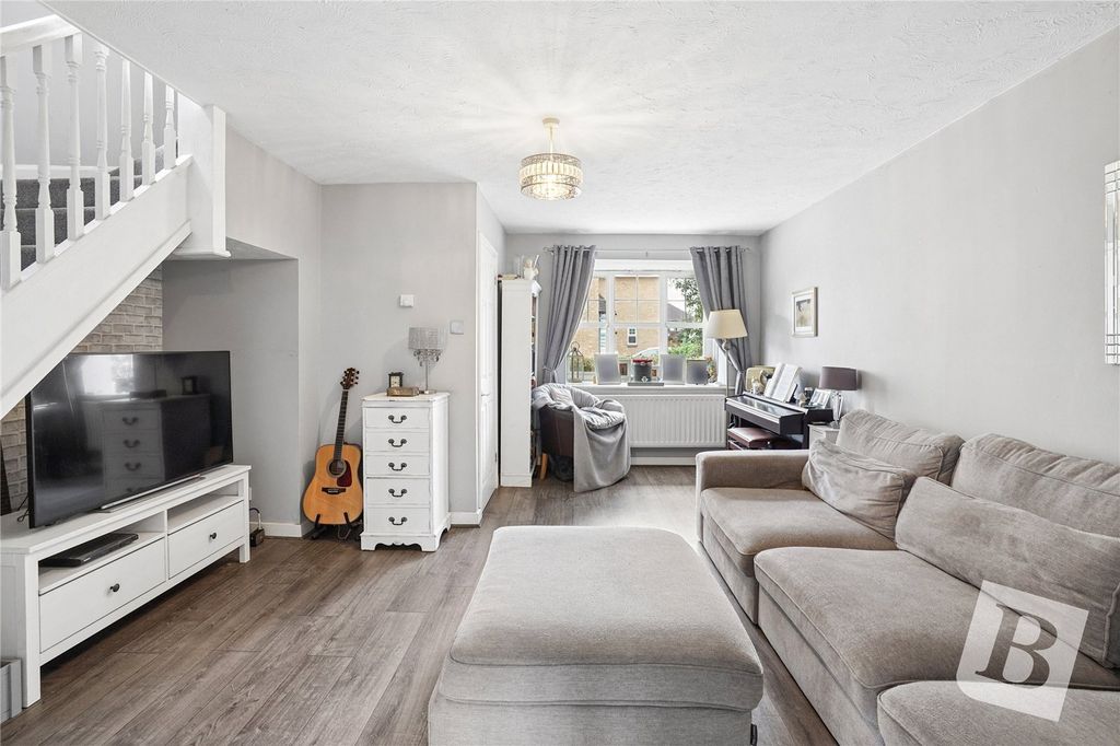 Property photo 2 of 14 Living Room