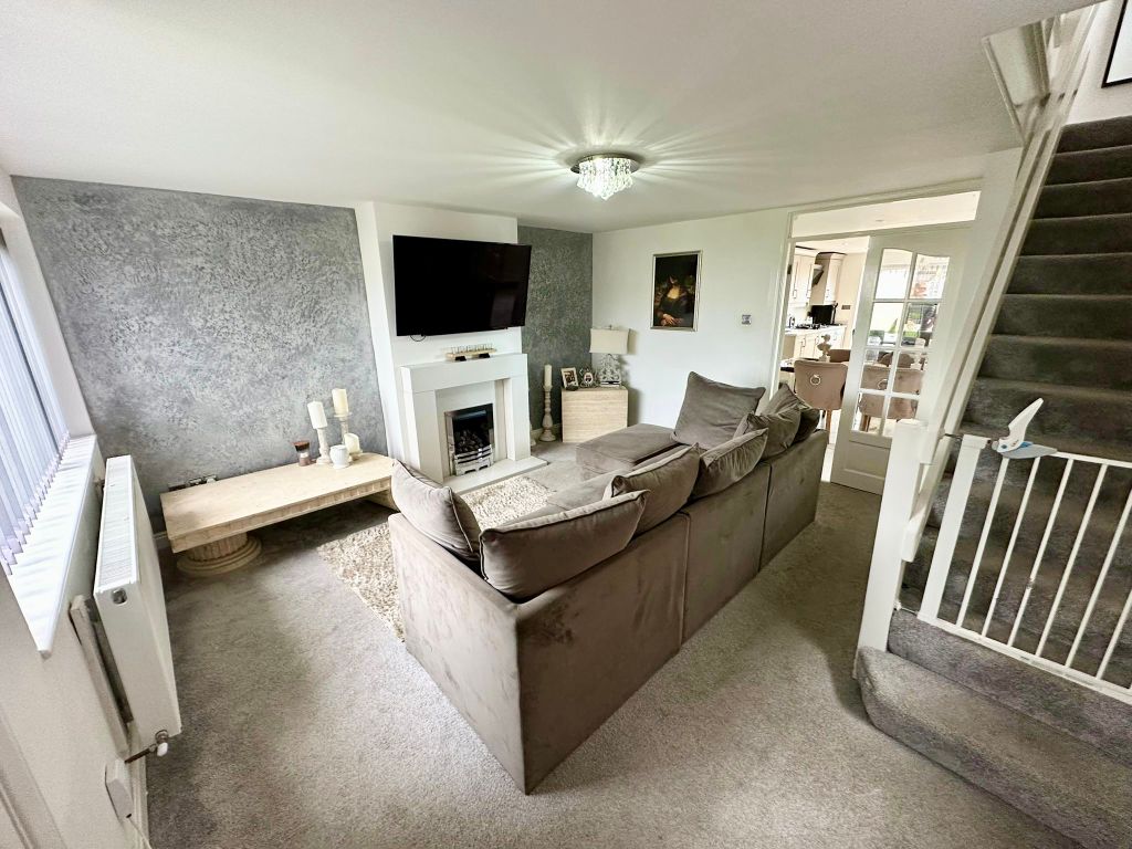 Property photo 2 of 14 Bedroom 3