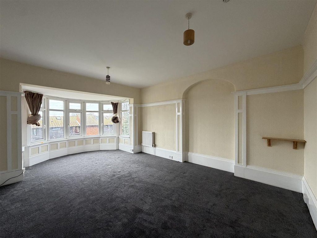 Property photo 3 of 6 Image004.Jpg