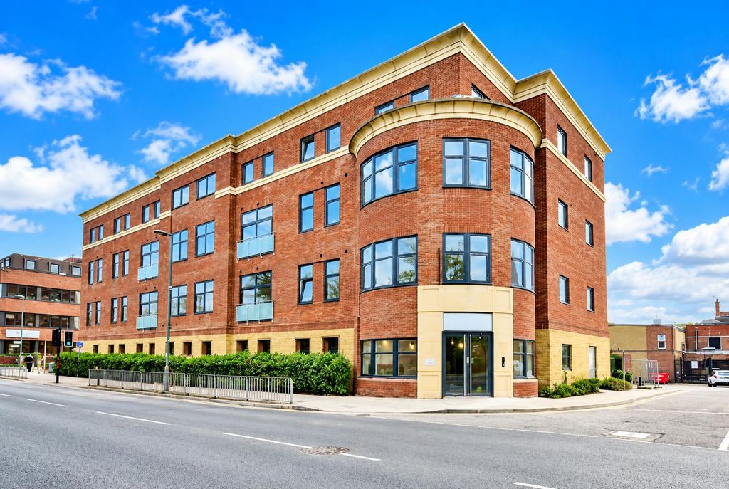 Property photo 1 of 6 A1F61585-F9Ff-4087-9A0d-Bfda5E794Aef.Png