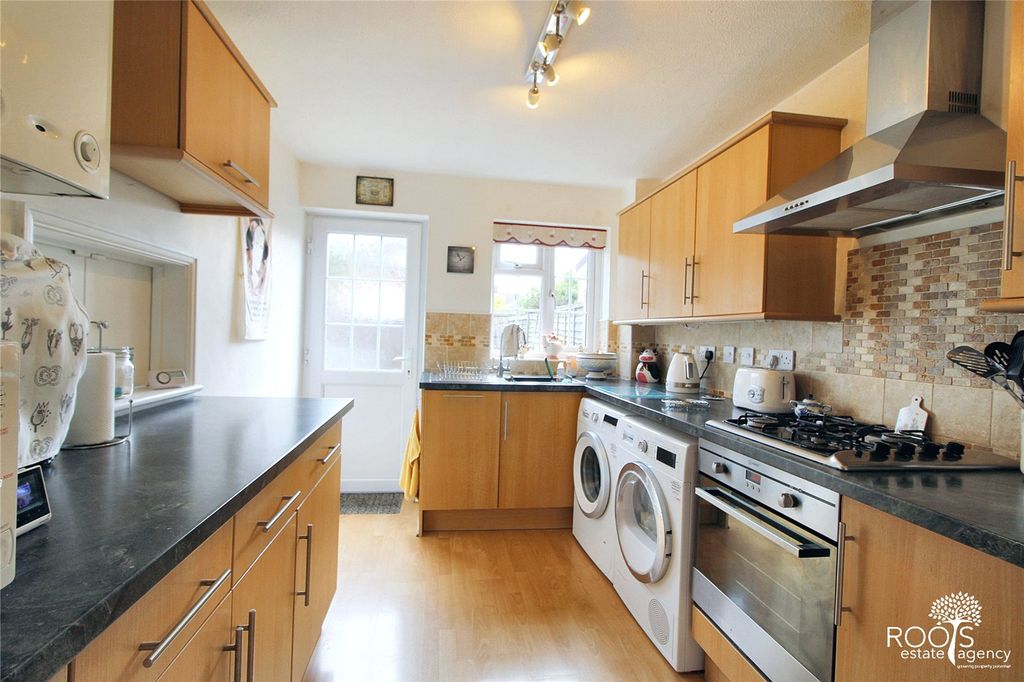 Property photo 2 of 10 Picture No. 03