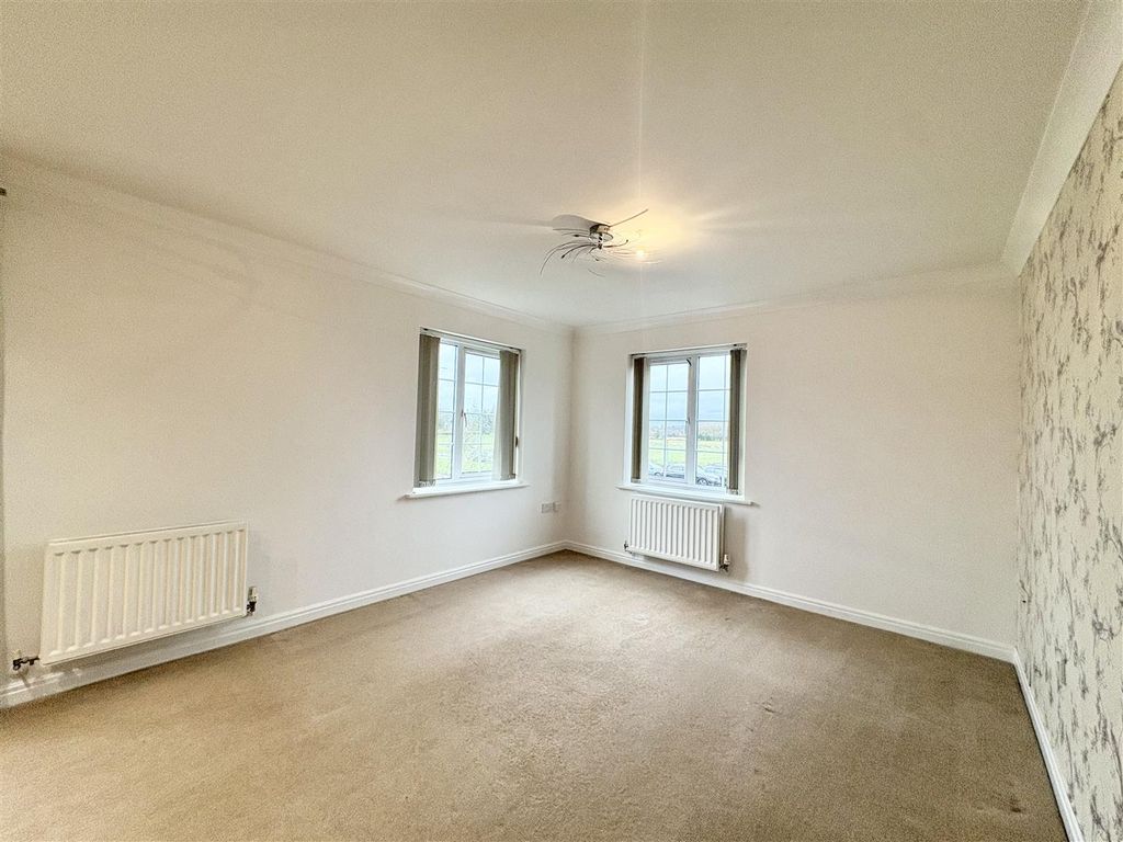 Property photo 3 of 11 Image00005.Jpeg