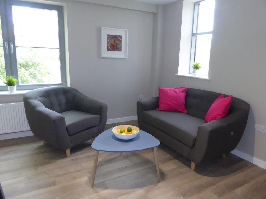 Property photo 3 of 13 (Main)