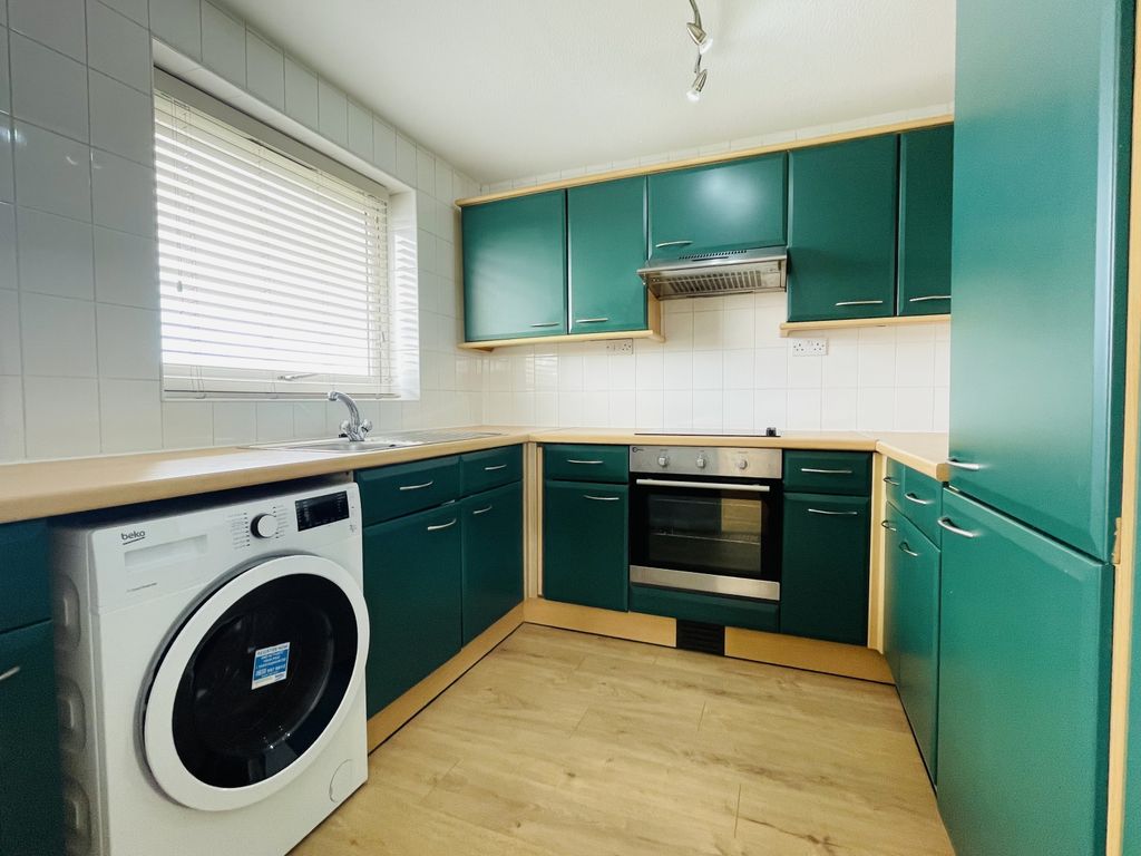 Property photo 3 of 6 Gallery