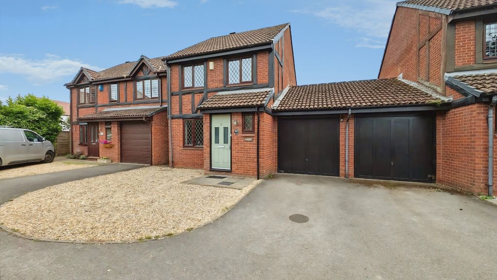 Property photo 1 of 19 Pbox-Img.Jpg