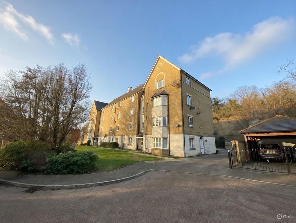 Property photo 1 of 10