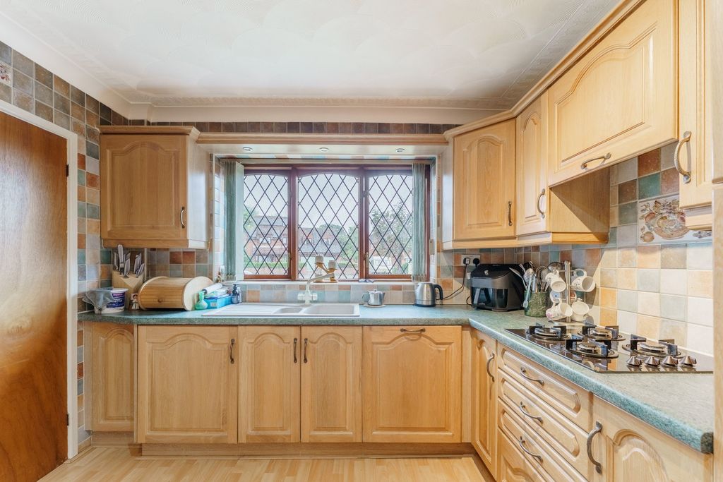 Property photo 2 of 26
