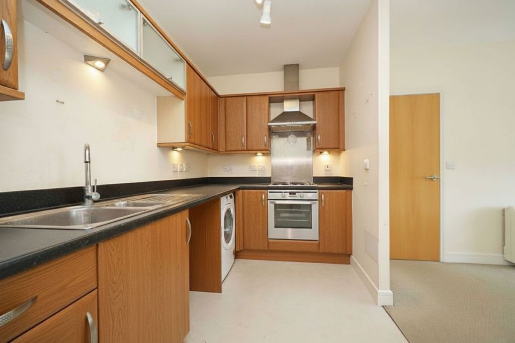 Property photo 3 of 8