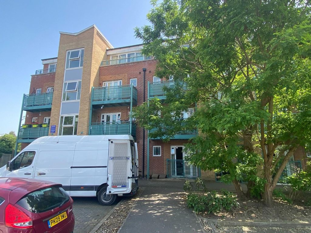 Property photo 3 of 12 14 Eld.Jpeg