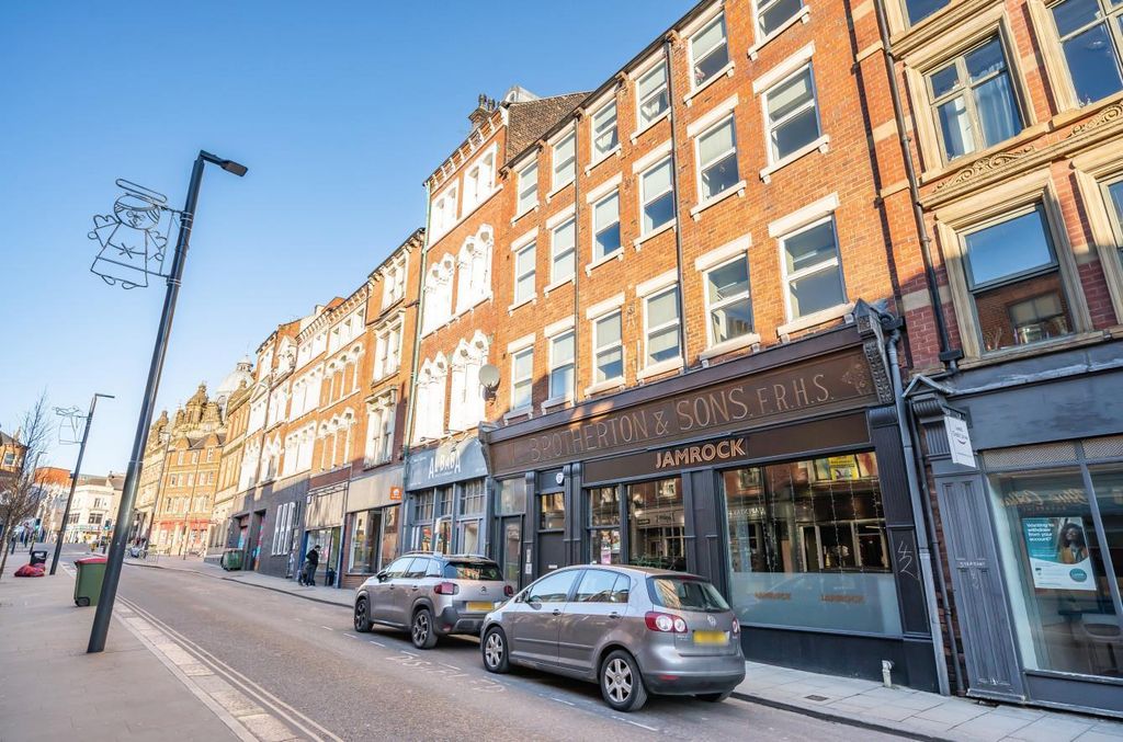 Property photo 1 of 9 Kirkgate.Jpg