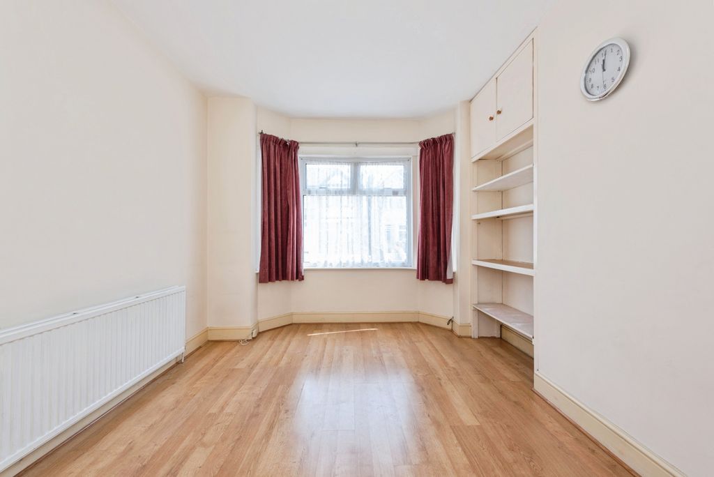 Property photo 2 of 19 Photo #2