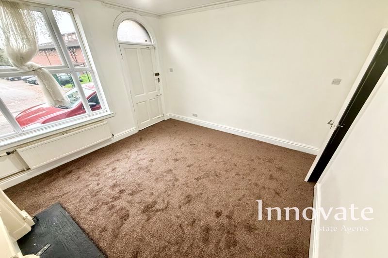 Property photo 2 of 6 Photo 4