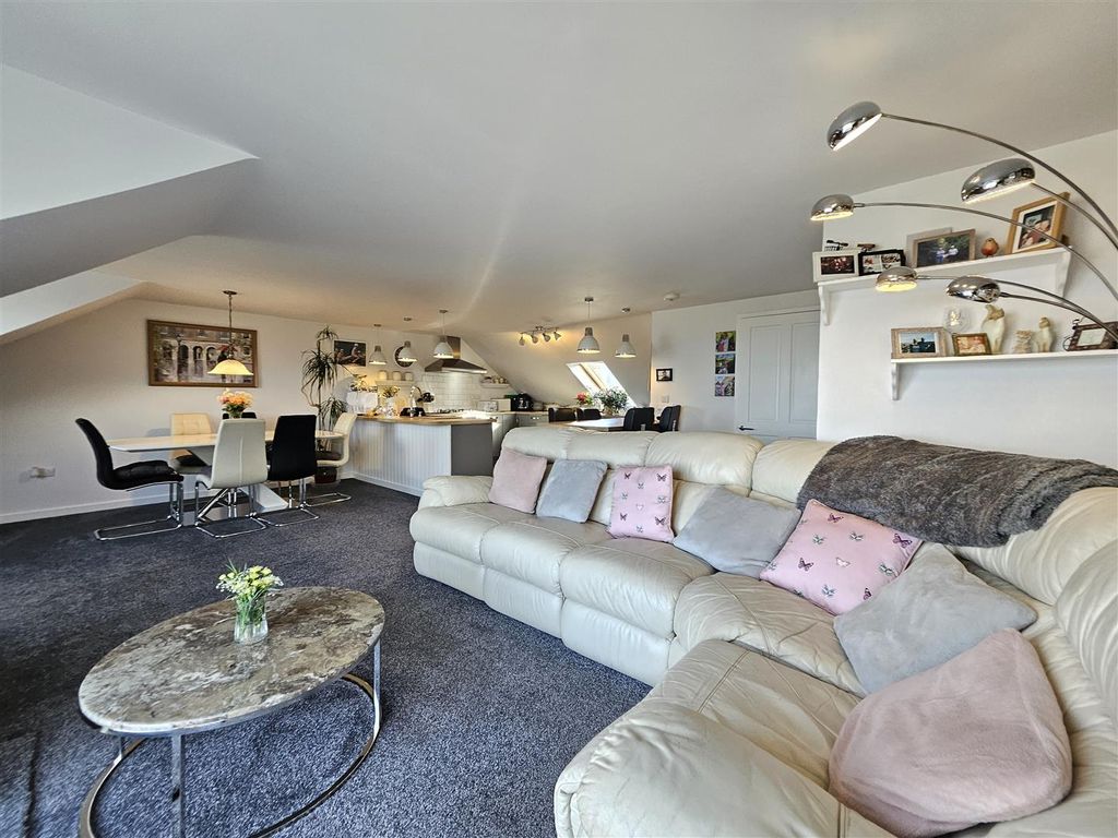 Additional image 14 of 3 bed flat for saleLamorne Close, Perranporth TR6