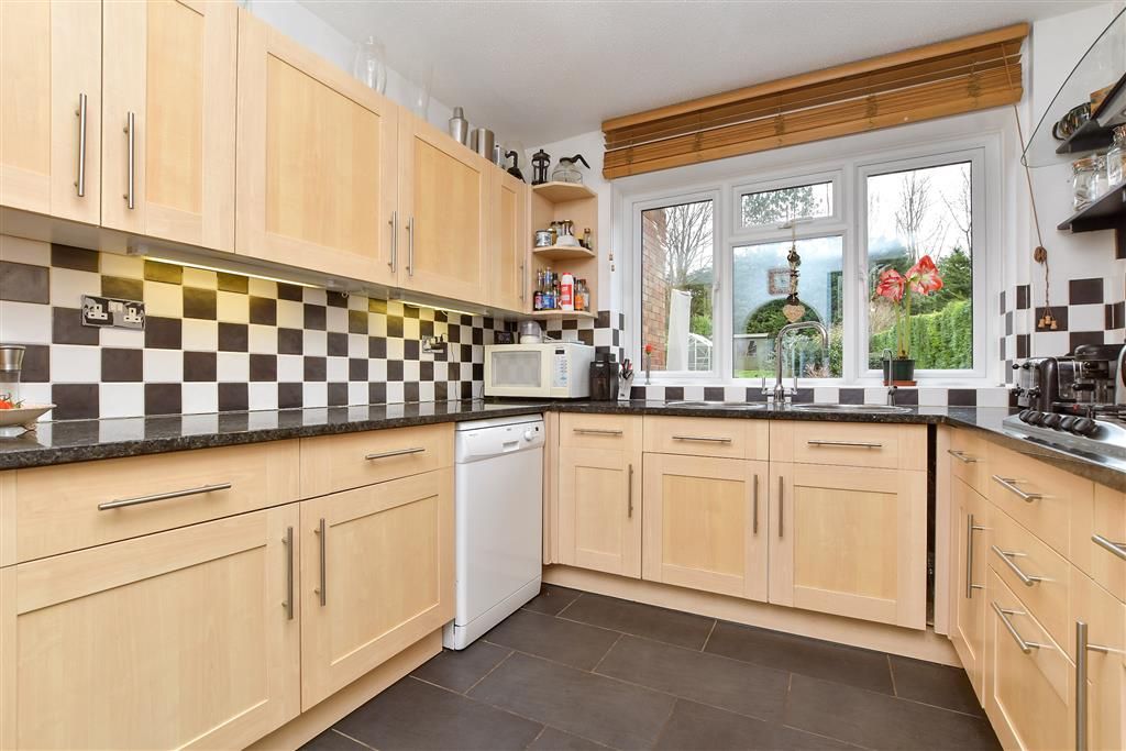 Property photo 1 of 13 Kitchen