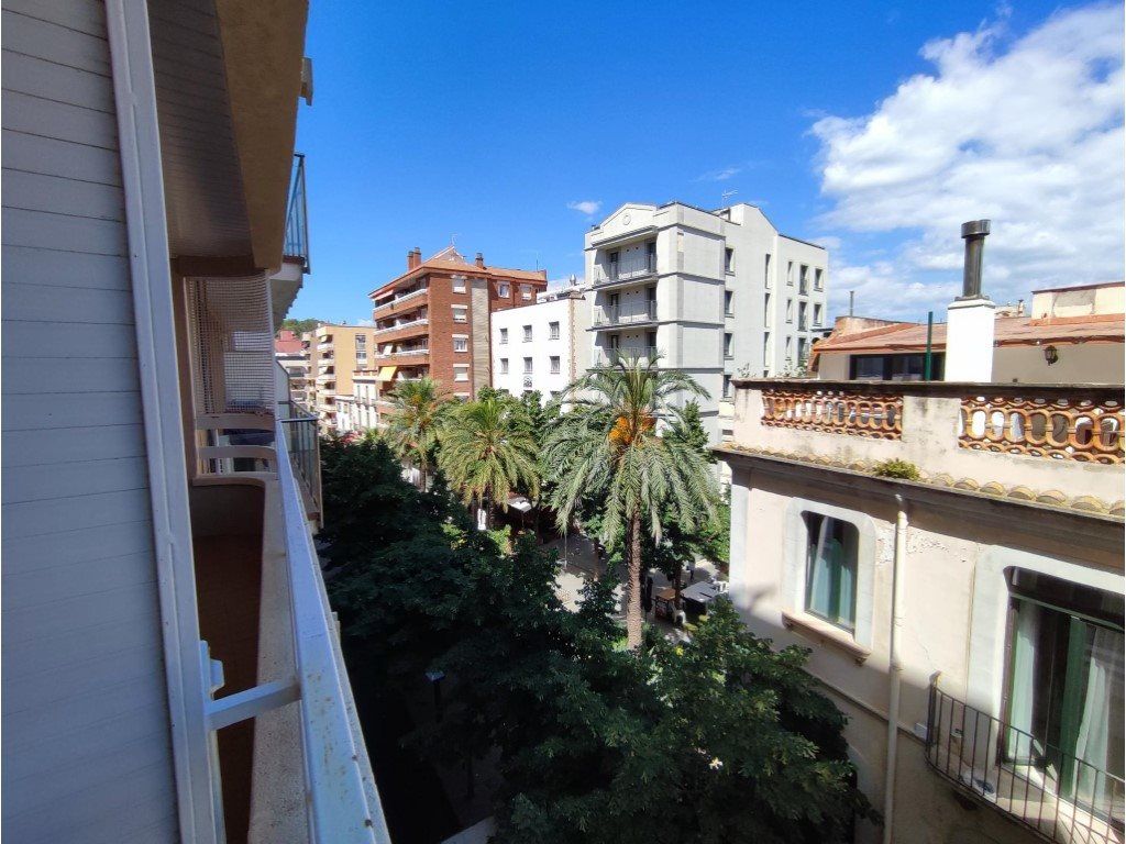 Property photo 1 of 21 Unique Opportunity In The Centre Of Lloret De Mar: Flat Just A Stone's Throw From The Beach