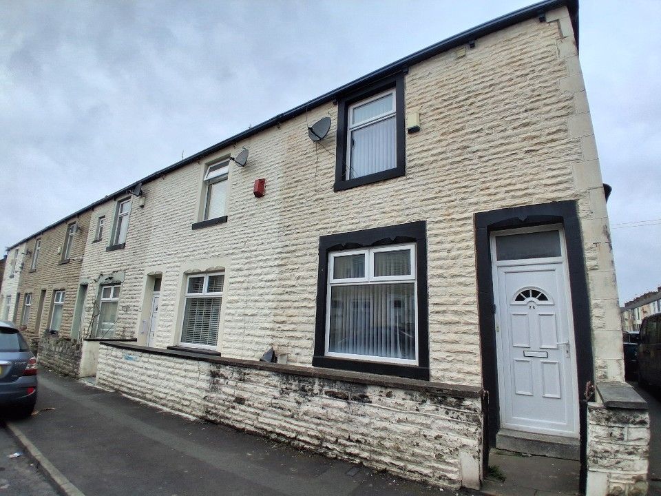 Property photo 2 of 24